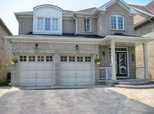 102 Rivington Ave, Vaughan, ON L4J 0B4