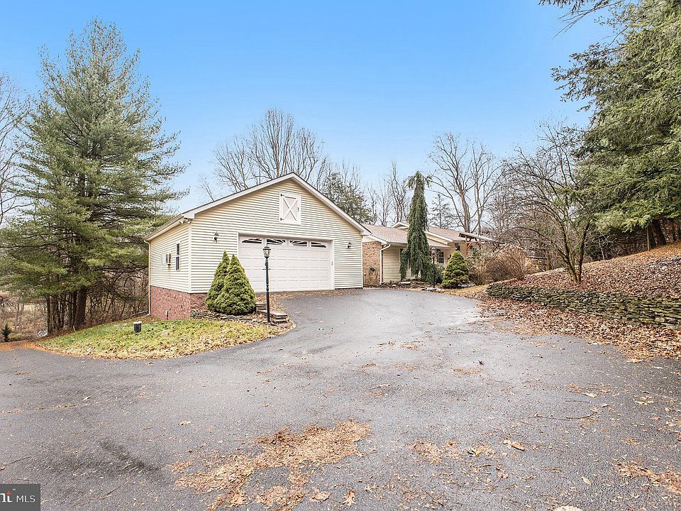 930 White Bear Rd, Birdsboro, PA 19508 Zillow