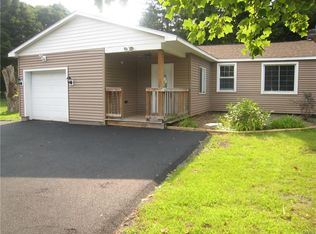 203 Hinsdale Rd, Camillus, NY 13031
