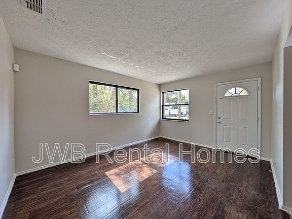 5th image of 7071 Wonderland Ct