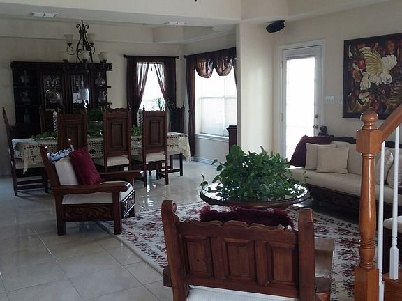 2nd View to Formal Living