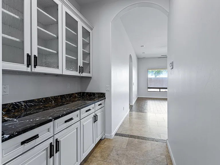21439 E Maya Rd — Photo 10