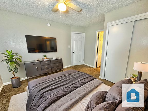 5th image of 311 University Dr APT 2