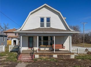 703 E 7th St, Trenton, MO 64683