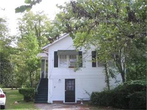 39 S College St, Homerville, GA 31634