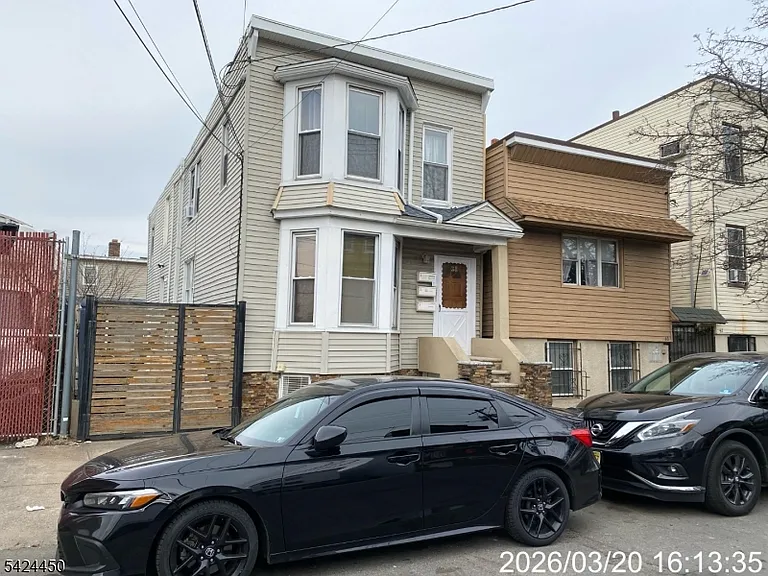 38 Delancy St #3 — Photo 2
