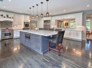 7 Linden Ln, Mendham, NJ 07945