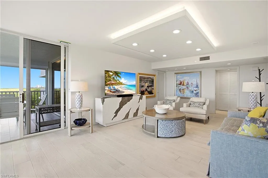 2 bed, 2.0 bath, 1263 sqft, $13,250 — Photo 3