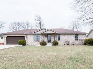 147 N Chipaway Ln, Scottsburg, IN 47170