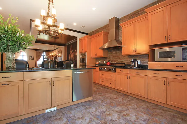 Sold by Keller Williams City Life Realty | media 11