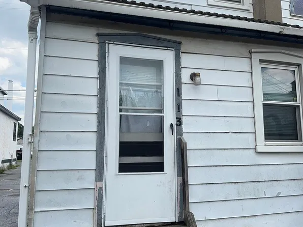 113 Church St, Birdsboro, PA 19508