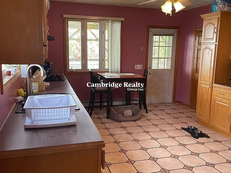 27 Willard St #1 — Photo 7