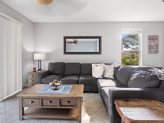 3rd image of 9651 Lago Drive