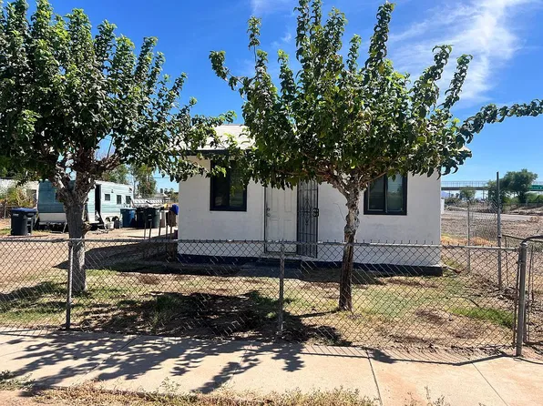 236 S 1st St, Blythe, CA 92225