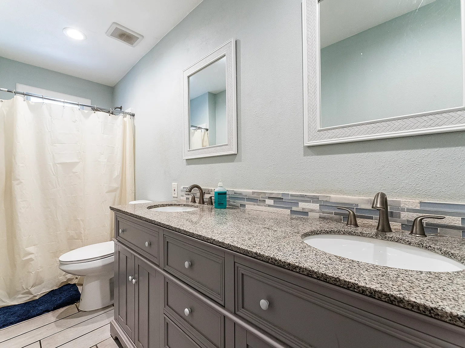 5 bed, 1881 sqft, $700 — Photo 4