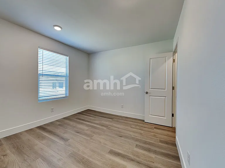 4288 Halo Hollyhock St — Photo 14