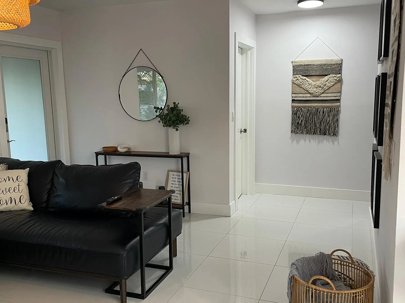 2 bed, 944 sqft, $3,200 — Photo 4