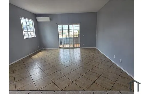 2720 Naomi Ave #4 Photo 1