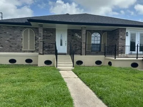 7649 Berg St, New Orleans, LA 70128