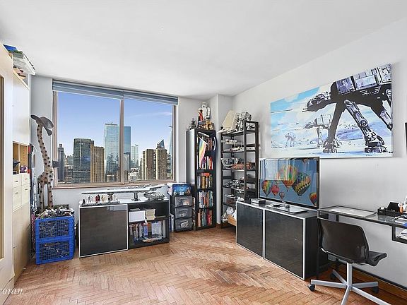 5th image of 350 W 50th St APT 29E