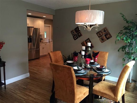 4th image of 906 Royal Palm Ct