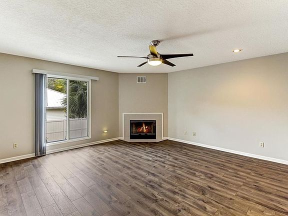 5th image of 4742 Le Mon Cay Ct
