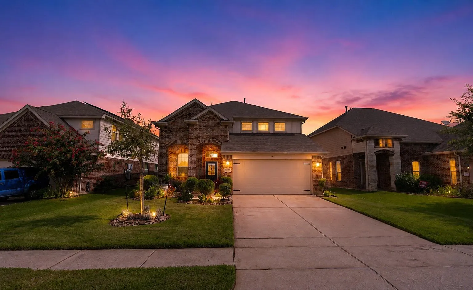 4 bed, 2.5 bath, 2548 sqft, $2,880 — Photo 2