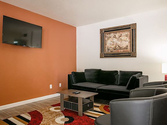 3rd image of 1926 N Avenida De Palmas Unit 62