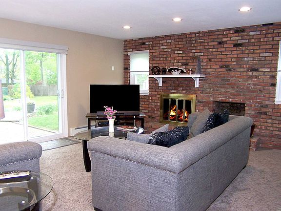 4th image of 41 Songsparrow Ln