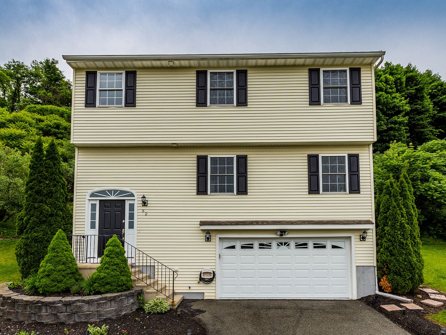 52 Kyle Ct, Meriden, CT 06450 Zillow