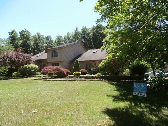 5th image of 3 Cardinal Forest Ln