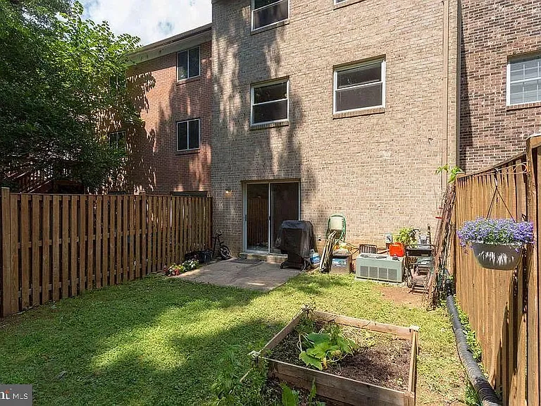 5861 Kara Pl — Photo 37