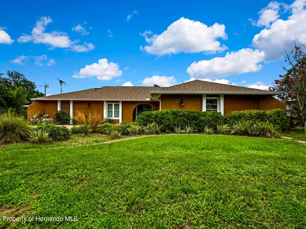 364 Waterfall Dr, Spring Hill, FL 34608