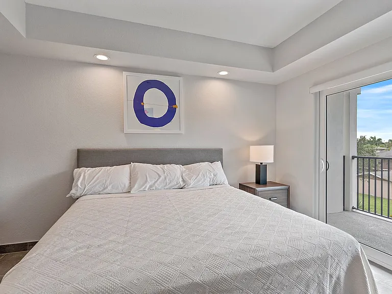 Solle Apartments — Photo 42