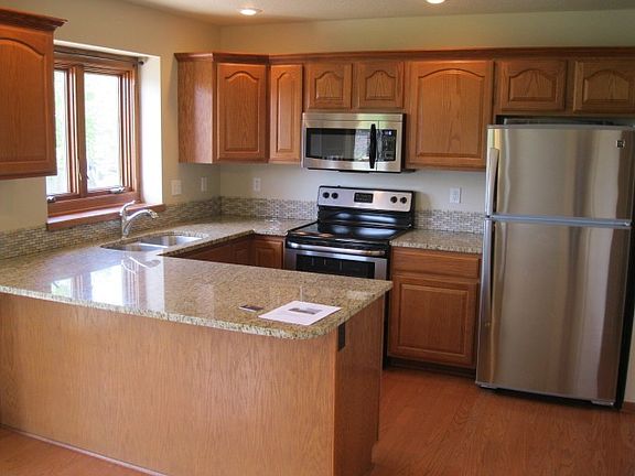 2nd image of 1616 Ashwood Dr