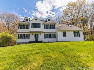 116 Dunbar Ln, New Haven, CT 06514