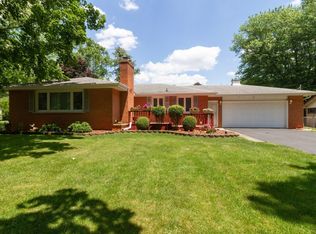 13 Lawrence Dr, Kankakee, IL 60901