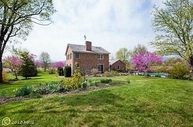 3rd image of 42616 Saint Clair Ln