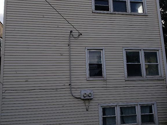 2nd image of 4640 S Sawyer Ave