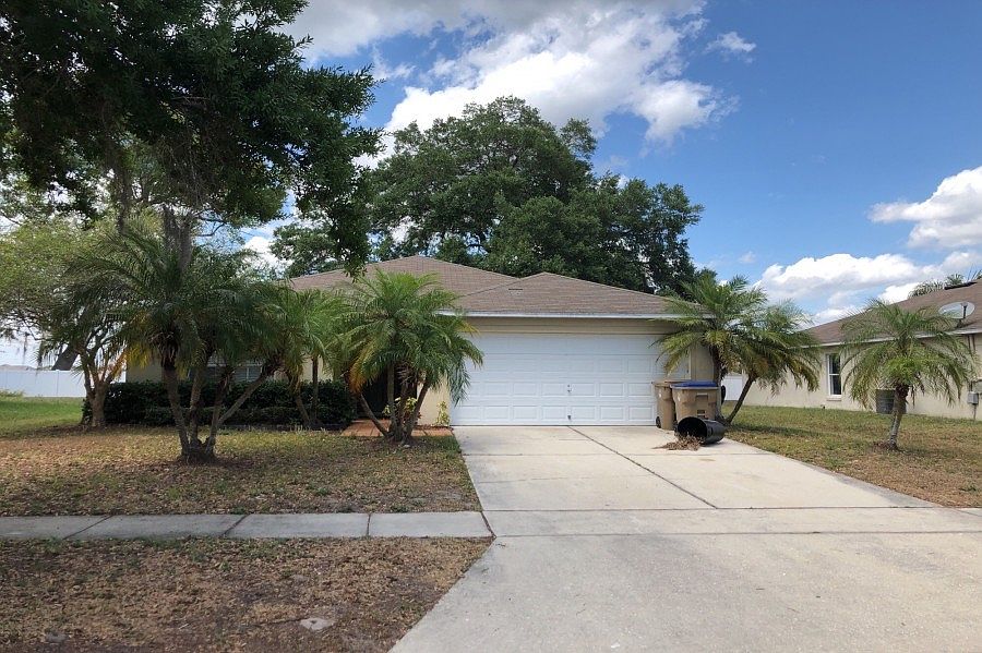 1st image of 3237 Amberley Park Cir