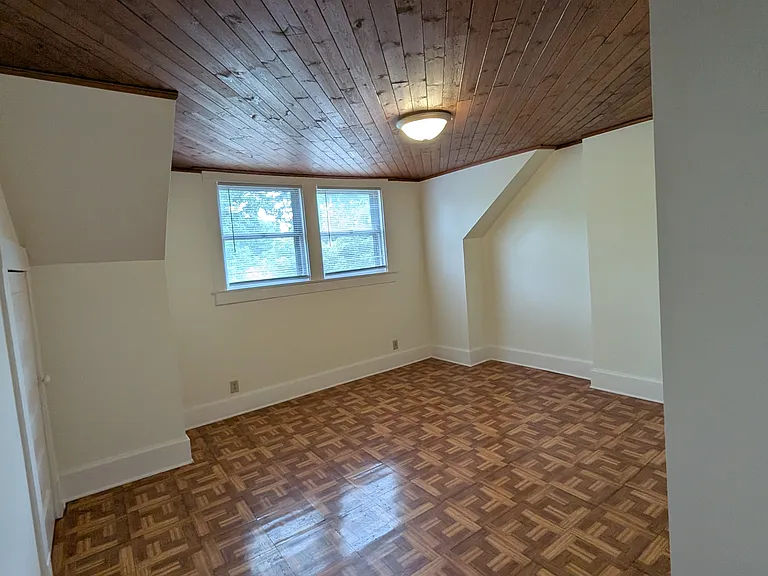 1635 Preston Ave — Photo 13