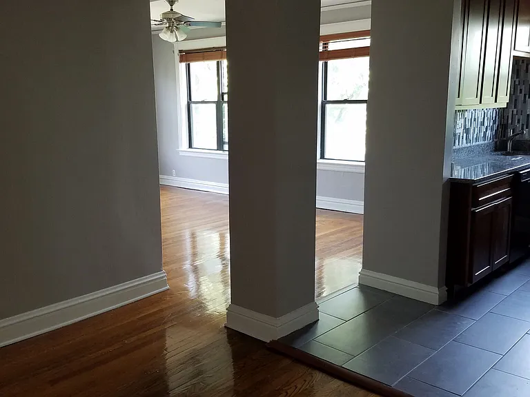 4515 Maryland — Photo 36