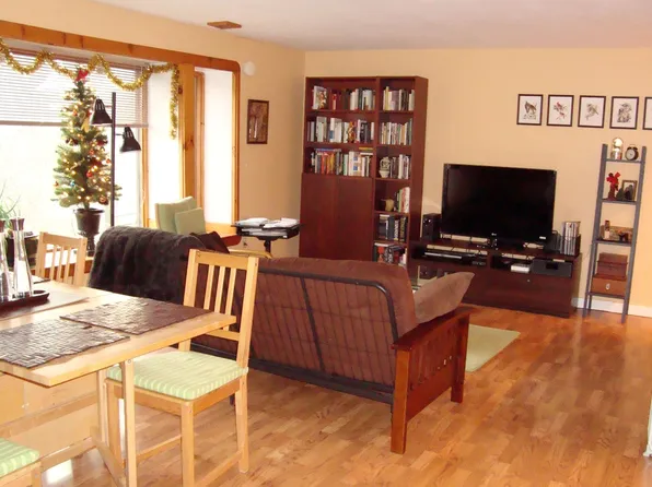 12 Penny Ln, Ithaca, NY 14850