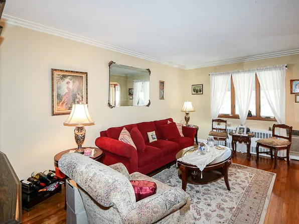 20-37 37th Street image 5 of 24