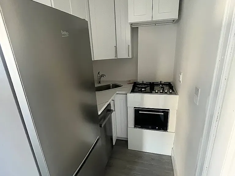 620 W End Ave #5A — Photo 3