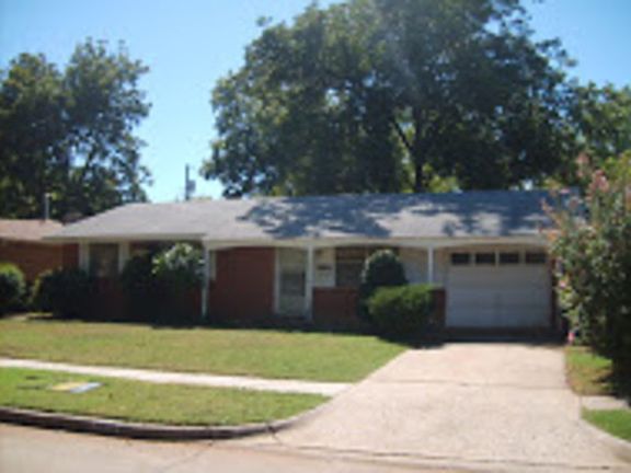 3rd image of 3308 Chetwood Dr