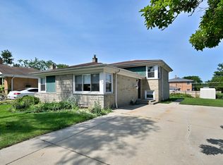 1032 Daniel Dr, Bensenville, IL 60106