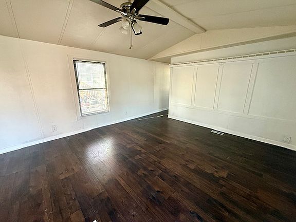 5th image of 220 Bark Ln