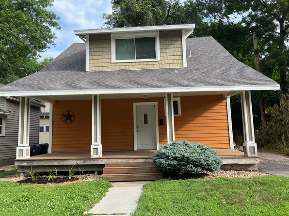 110 Glenwood Ave, Mankato, MN 56001