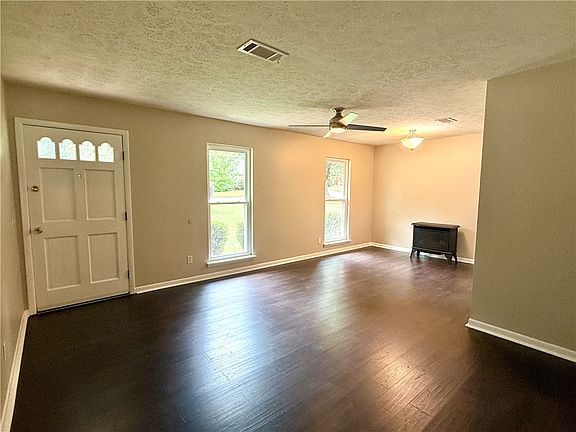 3rd image of 1001 Rustic Ridge Rd